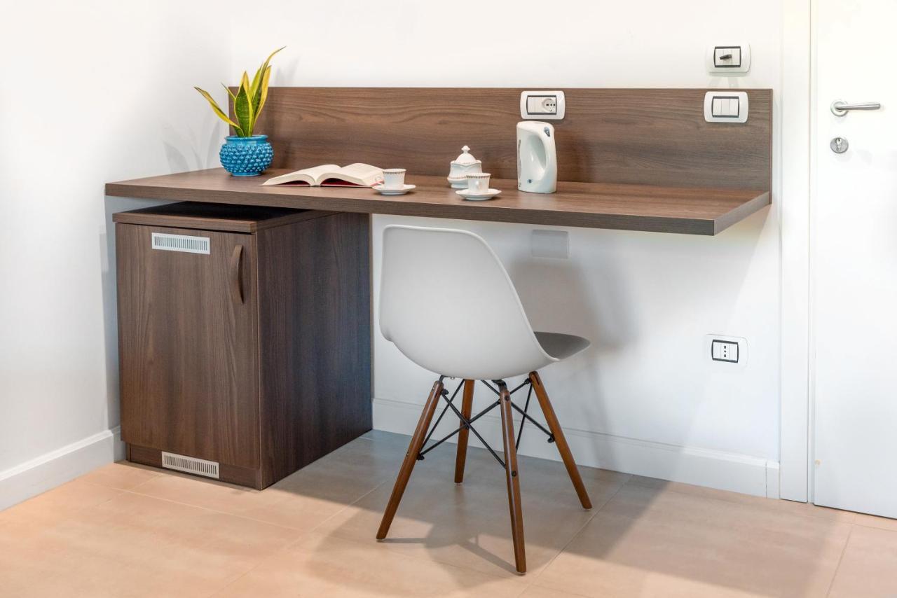 Mako Sorrento Suites מראה חיצוני תמונה